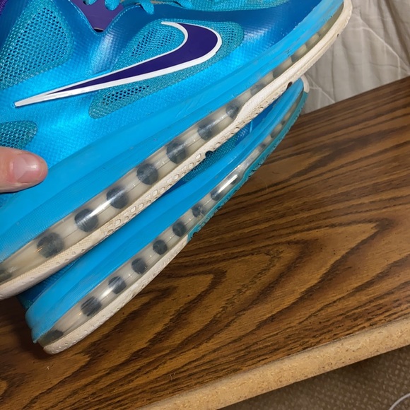 Nike Lebron 9 Low Summit Lake Hornets - Picture 7 of 7